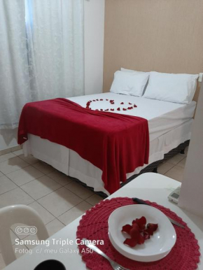  Flats Service Bueno  Гояния